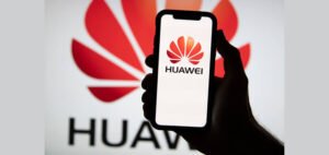 Read more about the article Huawei Unveils First Smartphones Powered by Its Self-Developed HarmonyOS NEXT